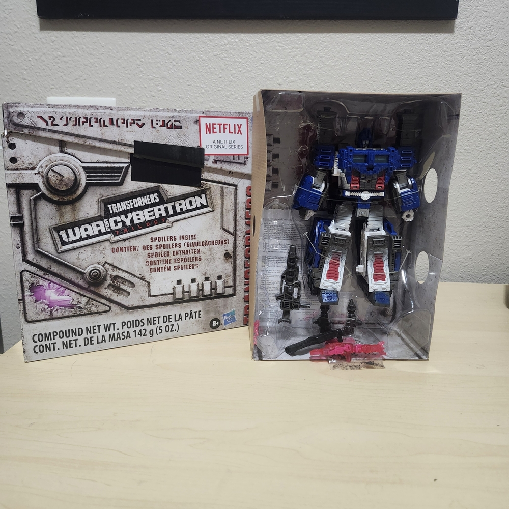 Hasbro Transformers War for Cybertron Action Figure - Blue, Red, Black